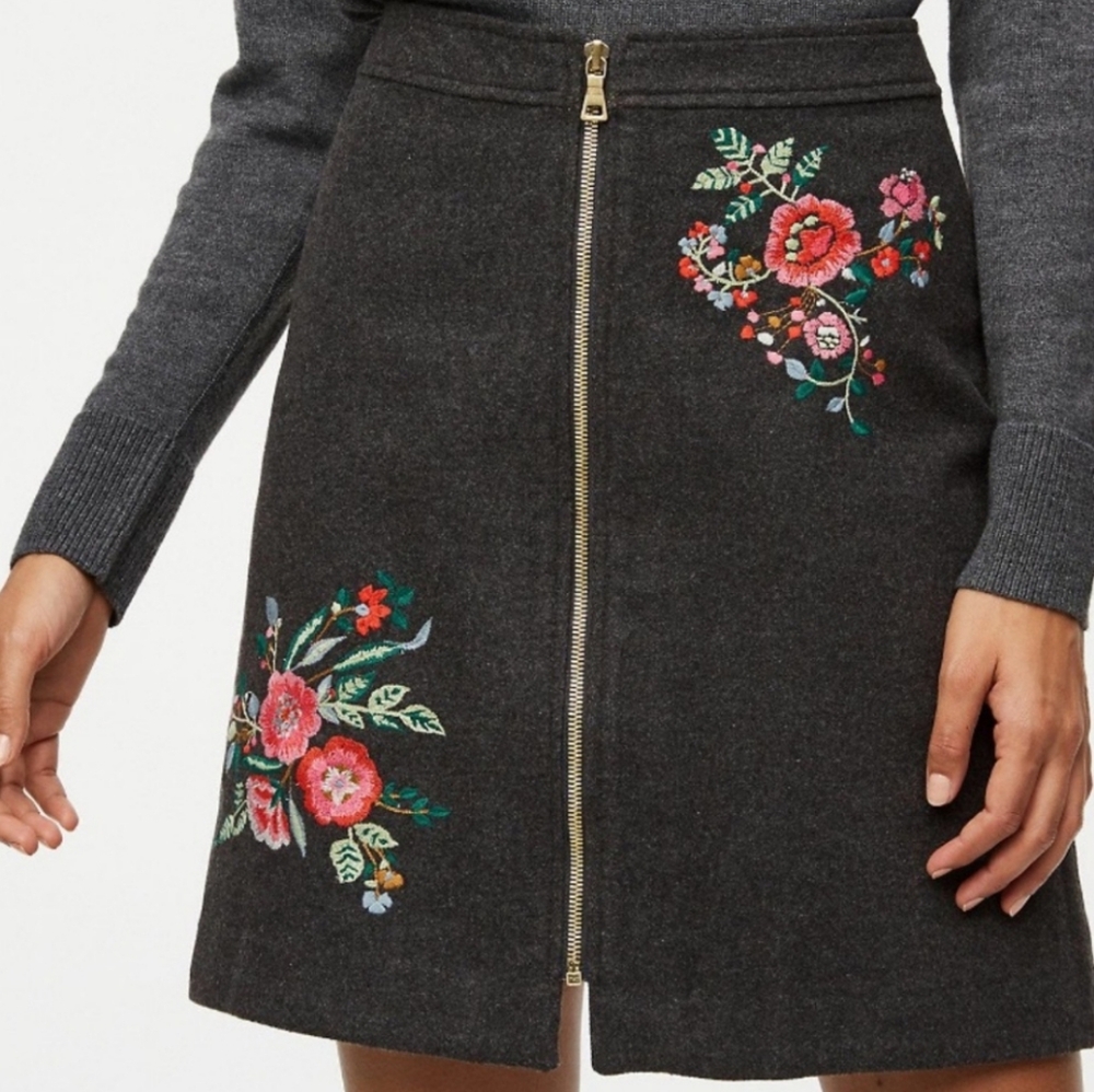 LOFT Wool Blend Zipper Front Skirt with Floral Embroidery